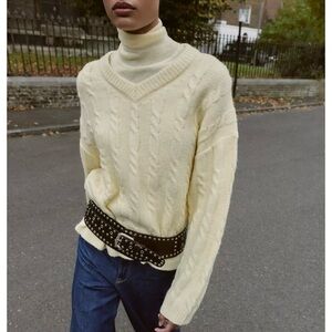 NWT ZARA SOFT CABLE KNIT JUMPER